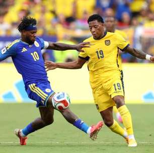 Equador perde um caminhão de gols, para em goleiro de Curaçao e se complica na Copa