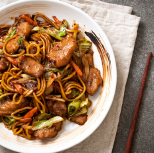 Yakisoba tradicional: receita fácil e completa para reunir a família