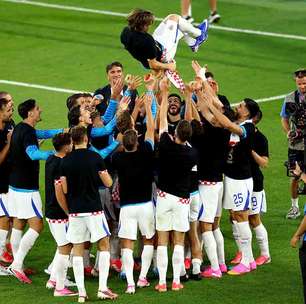 Jogadores da Croácia homenageiam Modric após vitória sobre o Panamá