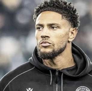 Maduka Okoye, o goleiro bonitão da Nigéria, já foi acusado de violência doméstica