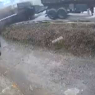 Vídeo mostra nuvem de carvão encobrindo BR-040 após acidente com carreta