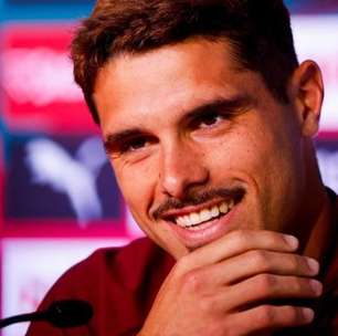 Pedro Neto brinca sobre ser eleito o mais bonito da Copa: "Normal"