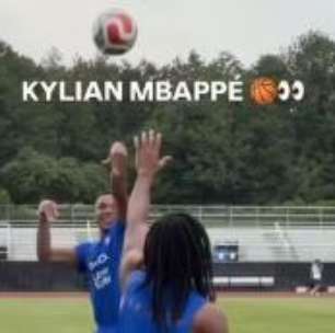 Mbappé mostra habilidade no basquete e faz cesta adaptada em treino da França; assista