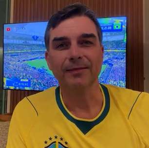 Flávio Bolsonaro após vídeos publicados por Michelle: 'Hoje é dia de jogo, nada nem ninguém me aborrece'