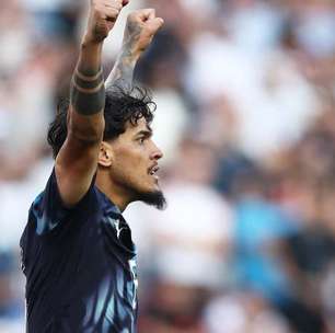Gustavo Gómez se emociona com classificação do Paraguai: "Sentimento indescritível"