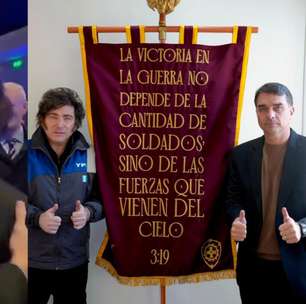 Flávio Bolsonaro mostra encontro na Argentina com Javier Milei, que ignorou cúpula do Mercosul