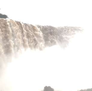 Vazão das Cataratas do Iguaçu está 4 vezes maior que média e chega a 5 milhões de litros por segundo