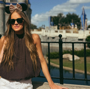 Rafa Justus curte férias na Disney e chama atenção com bolsa de R$ 20 mil