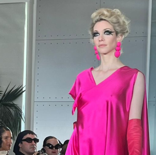 Alta-costura: Imane Ayissi desfila na semana de moda de Paris com apresentação vibrante e homenagem aos mestres