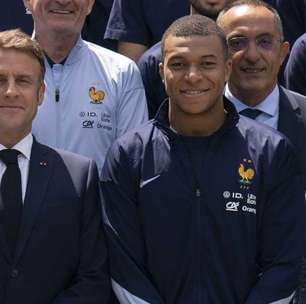 Presidente da França sai em defesa de Mbappé após fala racista de senadora