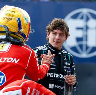 F1: Hamilton prevê punições para Mercedes por troca de componentes do motor