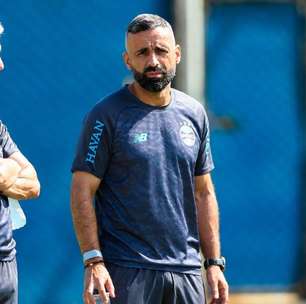 Elenco do Grêmio vê time exposto e cobrança chega a Luís Castro