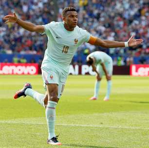 Mbappé assume artilharia, França vence Marrocos e avança à semifinal da Copa