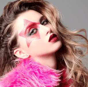Do delineado ao brilho: 5 passos para uma maquiagem glam rock