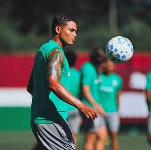 Zubeldía explica planejamento para Thiago Silva após ausência em amistoso do Fluminense