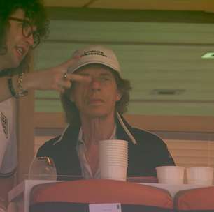 Mick Jagger espanta fama de 'pé frio' com classificação da Inglaterra à semifinal da Copa