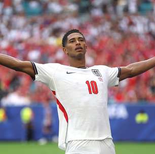 Com dois gols de Bellingham, Inglaterra vira sobre a Noruega e está nas semifinais da Copa