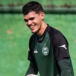 Morisco volta e divide torcida do Coritiba: "Opiniões"