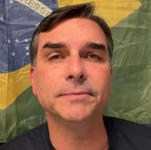 'Tentativa de interferir nas eleições desse ano', diz Flávio Bolsonaro sobre decisão de Moraes