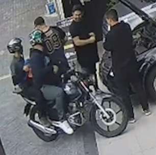 Morre um dos homens baleados por policial civil em 'brincadeira' de falso assalto em SP