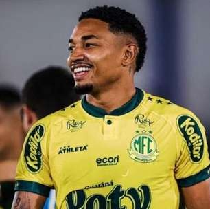 Esposa de Fernandinho faz comentário racista contra torcedor do Ceará nas redes sociais