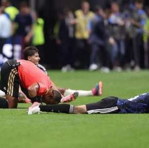 Por que árbitro "amuleto da sorte de Messi" se ajoelhou após vitória da Argentina?