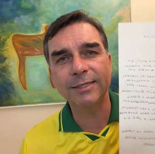 Moraes mantém Bolsonaro em prisão domiciliar, mas proíbe visitas e manifestos políticos e eleitorais