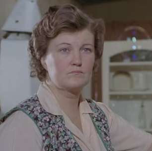 Morre Brenda Fricker, de 'Esqueceram de Mim 2', aos 81 anos