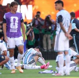Às lágrimas, Messi encerra ciclo na Copa com vice e recordes