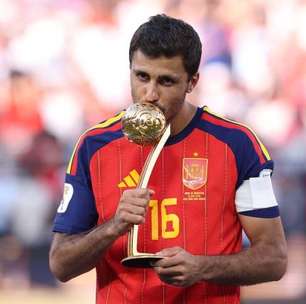 Rodri é eleito o melhor jogador da Copa e lidera domínio da Espanha