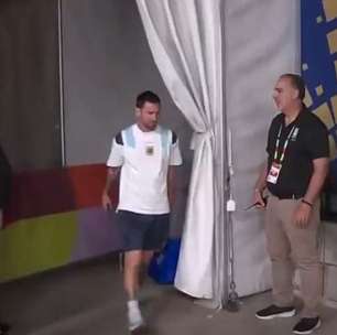 Jogadores da Argentina "driblam" imprensa após vice na Copa
