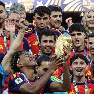 O Rei Voltou? Hit da Copa no Brasil tem versão para seleção espanhola