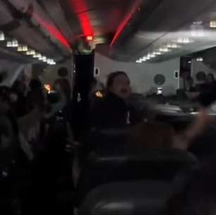 Vídeo: Piloto espanhol engana passageiros com "título" da Argentina