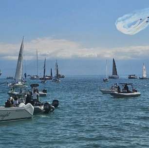 Esquadrilha da Fumaça e desfile de barcos marcam abertura da Semana de Vela de Ilhabela