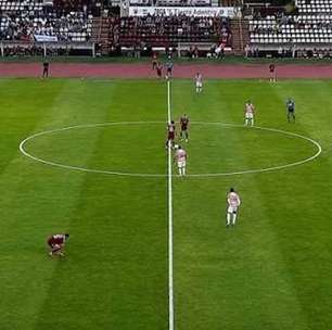 Vídeo: jogadores fazem "greve de bola" em protesto no futebol mexicano