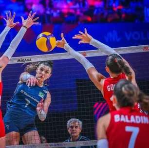 Brasil perde para a Turquia e fica com a prata da VNL pela quinta vez