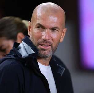 Revelado o salário de Zidane na seleção da França