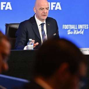 Infantino pode ganhar salário de R$ 5,3 milhões por semana após deixar a Fifa, diz jornal