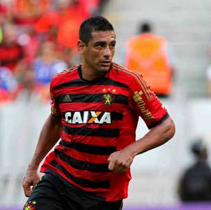 Diego Souza inicia carreira como técnico e tem acerto encaminhado com clube catarinense