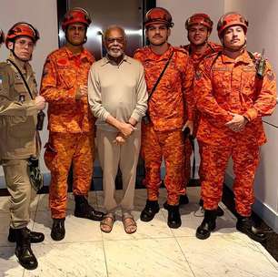 Gilberto Gil fica preso em elevador no Rio de Janeiro e é resgatado por bombeiros