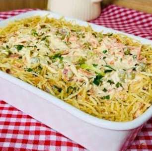 Salpicão de frango que fica extremamente cremoso e leve, perfeito para qualquer ocasião