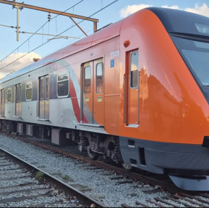 Homem é atropelado por trem após acessar via férrea da Linha 7-Rubi em SP