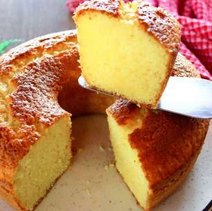 Bolo de laranja fofinho, preparado com amor e simplicidade para perfumar a sua casa no Dia dos Pais
