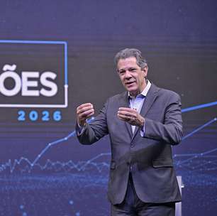 Haddad diz que eleitor sai de debate com mais perguntas do que respostas e pede checagem de dados levantados por Tarcisio