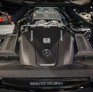 Mercedes-AMG recalcula rota e retorna com o desenvolvimento dos motores V8