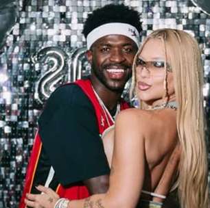 Virginia de saída do Carnaval 2027 da Grande Rio: Vini Jr. usa só 3 palavrinhas e algo mais para exaltar namorada famosa