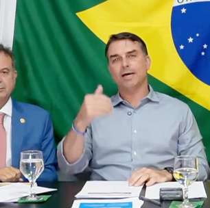 Flávio Bolsonaro diz que assessoria achou que e-mails do Missão eram spam: 'Ninguém conhece'