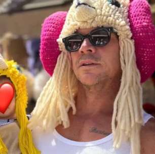 Diplo revela primeira filha em fotos de viagem ao Peru