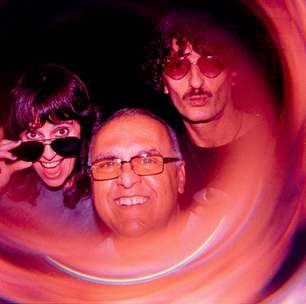 Bruxos Modernos comemora 14 anos com show autoral no Yayah, em Mogi das Cruzes