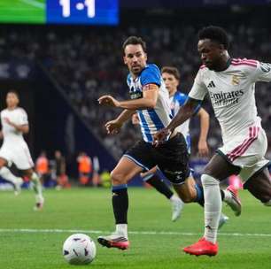 Real Madrid joga mal, mas vence com gol no fim em estreia de Mourinho